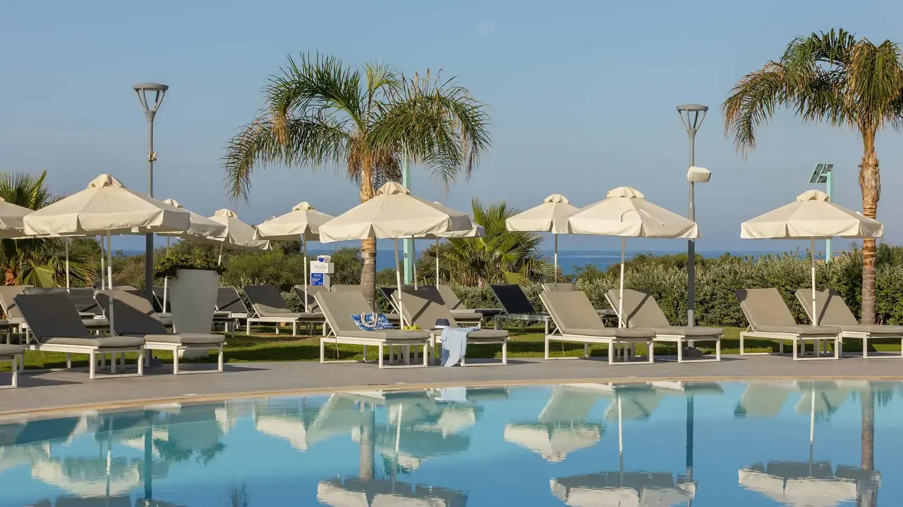 Nissiblu Hotel