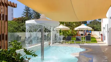Nissiblu Hotel