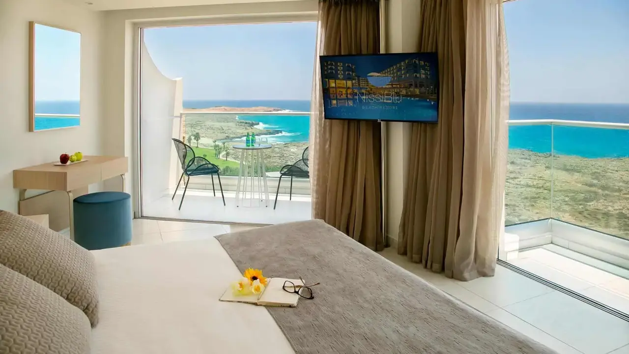 Nissiblu Hotel