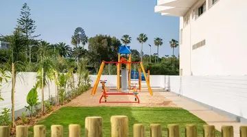 Nissiblu Hotel