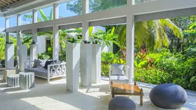 Niva Dhigali Maldives