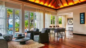 NIVA LABRIZ SEYCHELLES