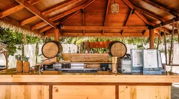 NIVA LABRIZ SEYCHELLES