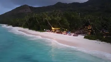 NIVA LABRIZ SEYCHELLES