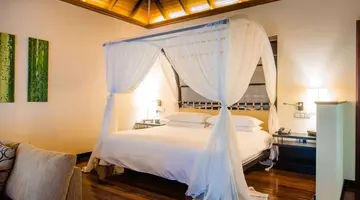 NIVA LABRIZ SEYCHELLES