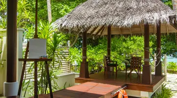 NIVA LABRIZ SEYCHELLES