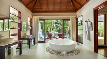 NIVA LABRIZ SEYCHELLES