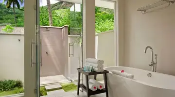 NIVA LABRIZ SEYCHELLES