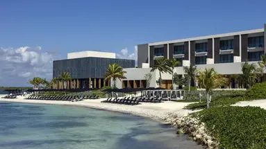 NIZUC Resort & Spa