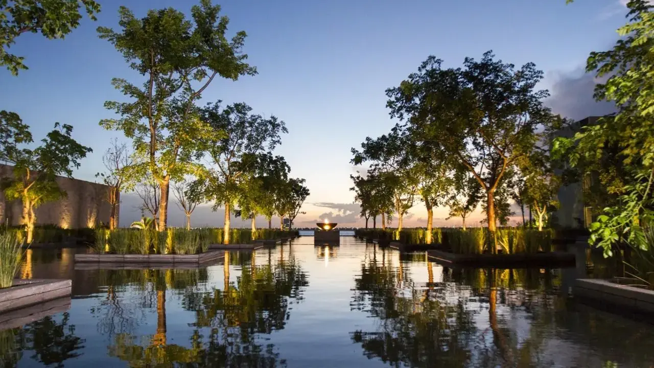 Nizuc Resort & Spa