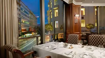 NJV Athens Plaza