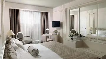 NJV Athens Plaza
