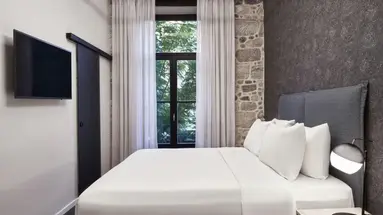 NLH Monastiraki