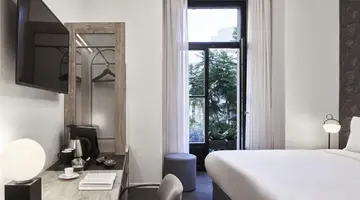NLH Monastiraki