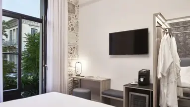 NLH Monastiraki