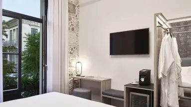 NLH Monastiraki
