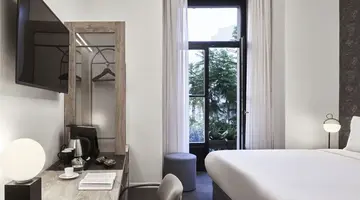 NLH Monastiraki