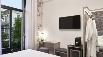 NLH Monastiraki