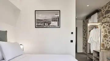 NLH Monastiraki
