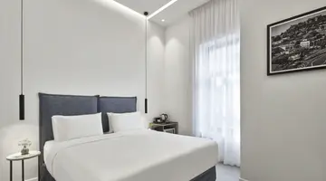 NLH Monastiraki