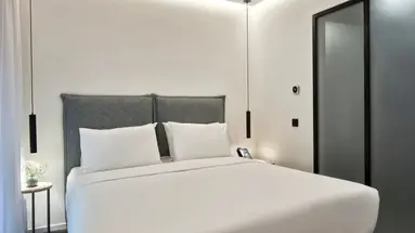 NLH Monastiraki
