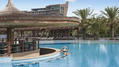 NOAH'S ARK DELUXE HOTEL & SPA
