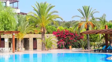 Noah s Ark Deluxe Hotel & Spa
