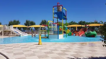 Noah s Ark Deluxe Hotel & Spa