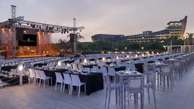 NOAH'S ARK DELUXE HOTEL & SPA