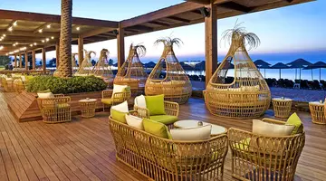 NOAH'S ARK DELUXE HOTEL & SPA