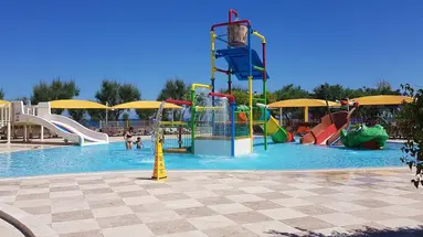 Noah s Ark Deluxe Hotel & Spa
