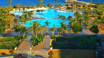 Noah s Ark Deluxe Hotel & Spa