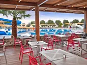 NOAH'S ARK DELUXE HOTEL & SPA