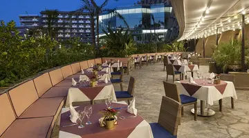 NOAH'S ARK DELUXE HOTEL & SPA