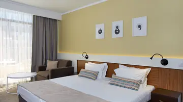 Nobel Ultra All Inclusive - Free Beach Access