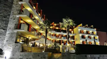 Nobel Ultra All Inclusive - Free Beach Access