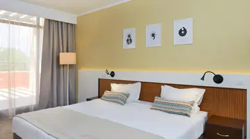 Nobel Ultra All Inclusive - Free Beach Access