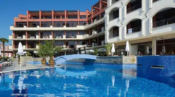 Nobel Ultra All Inclusive - Free Beach Access