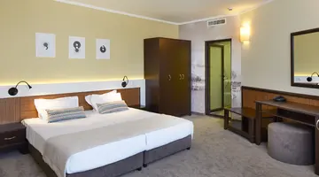 Nobel Ultra All Inclusive - Free Beach Access