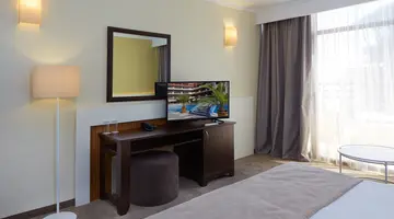 Nobel Ultra All Inclusive - Free Beach Access