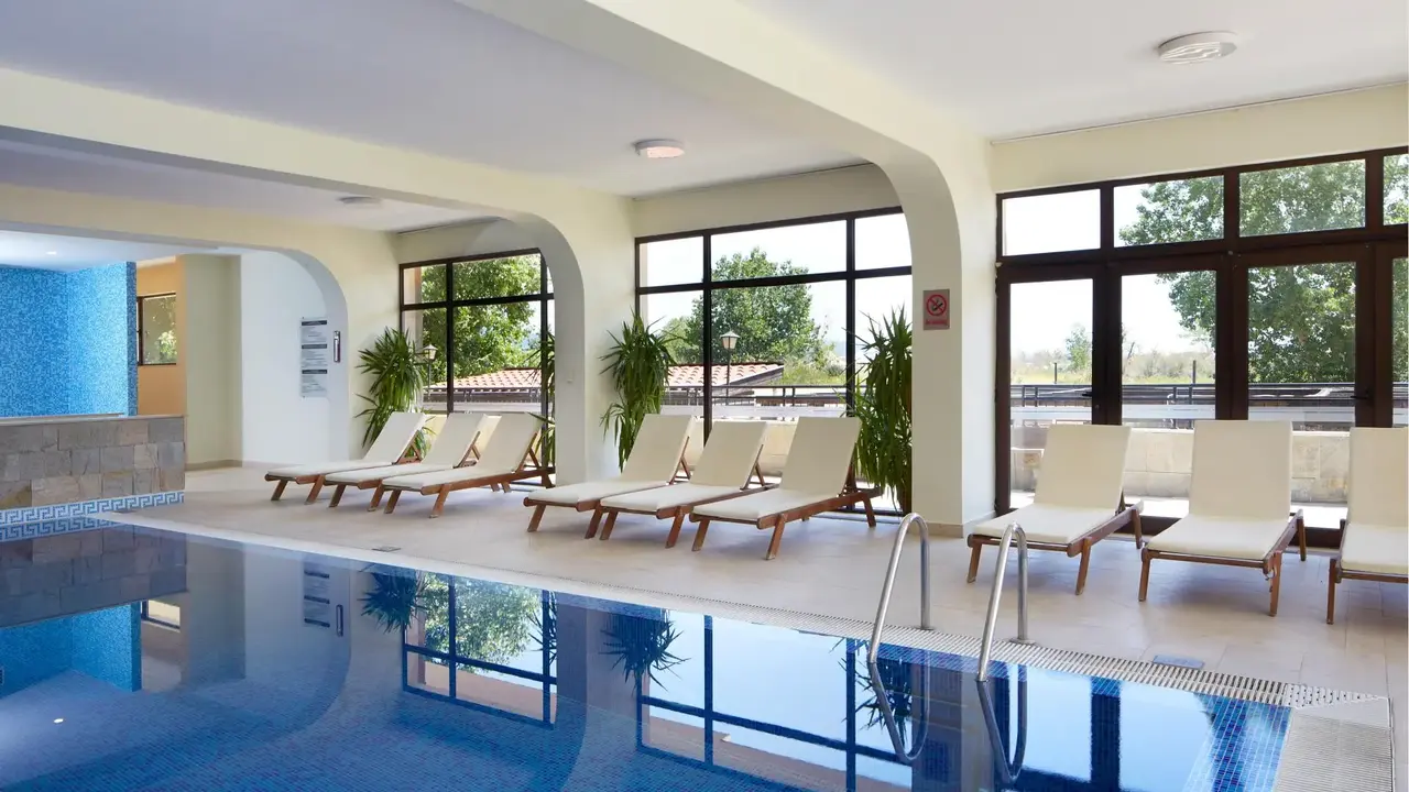 Nobel Ultra All Inclusive - Free Beach Access