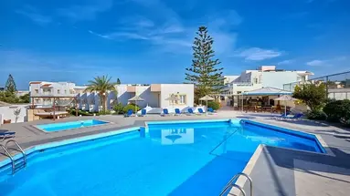 Noble Hotel and Suites