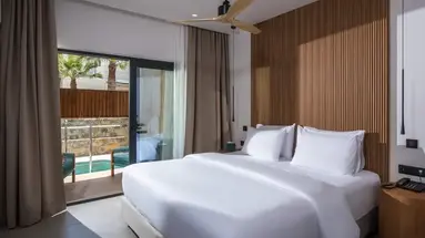 Noble Hotel and Suites