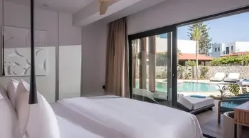 Noble Hotel and Suites