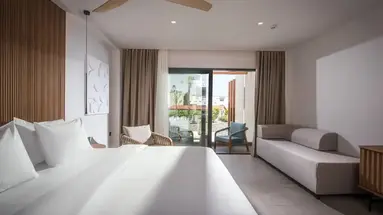 Noble Hotel and Suites