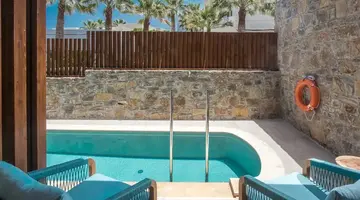 Noble Hotel and Suites