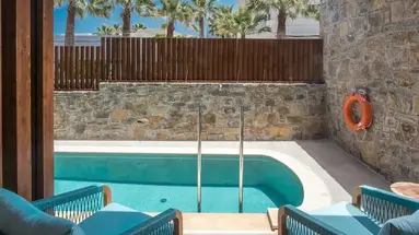 Noble Hotel and Suites