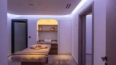 Noble Hotel and Suites