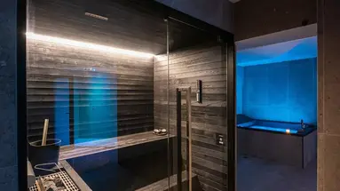 Noble Hotel and Suites