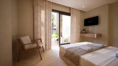 Noble Hotel and Suites